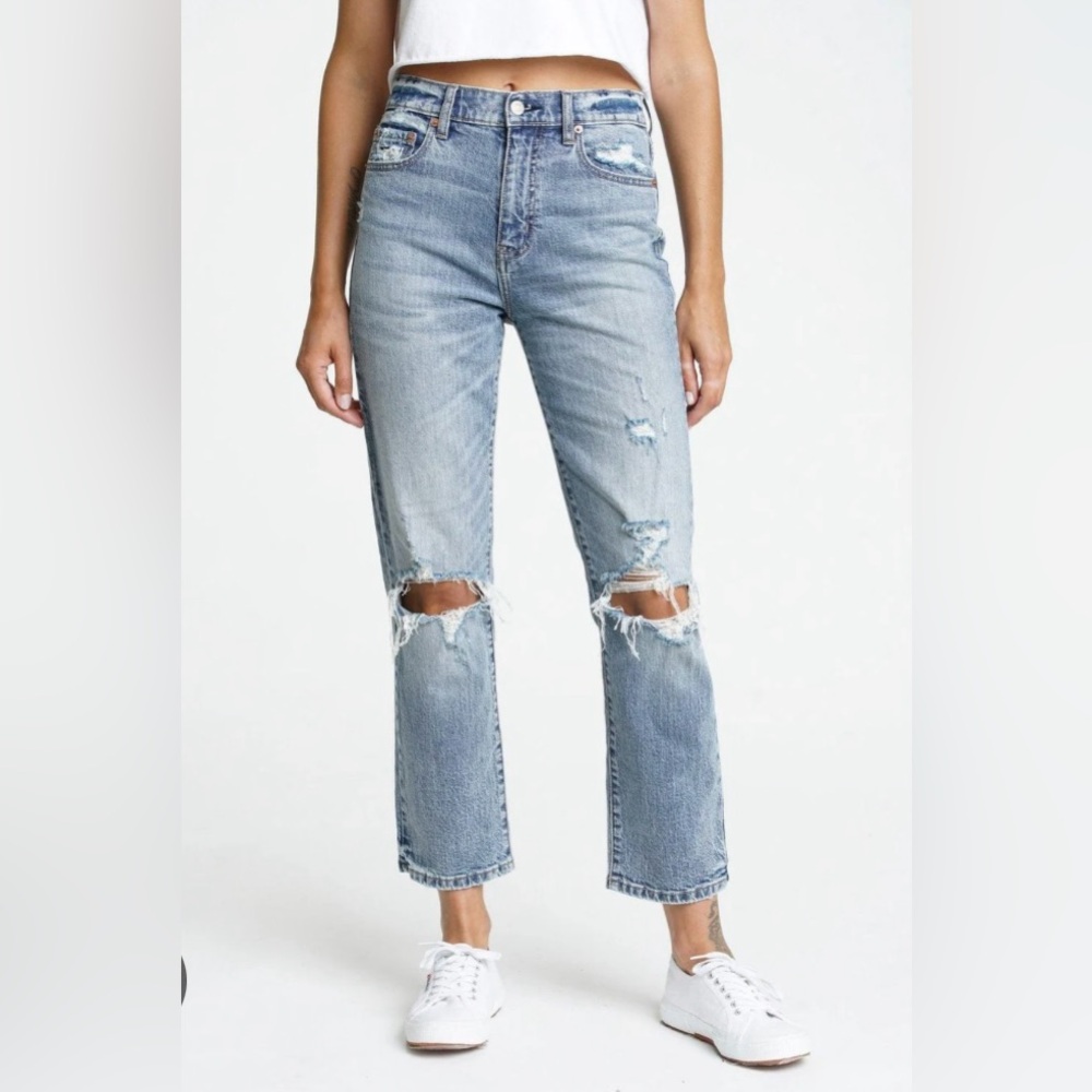 DAZE Button Fly Distressed Jeans Size 27.